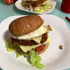 Una foto de Crispy burger estilo Burger King