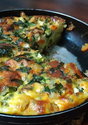 Foto resep Omelet isi kulkas.