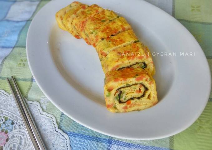 Gyeran Mari (Telur Dadar Gulung Korea / Rolled Egg Omelette)