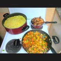 A picture of Holiday meal.