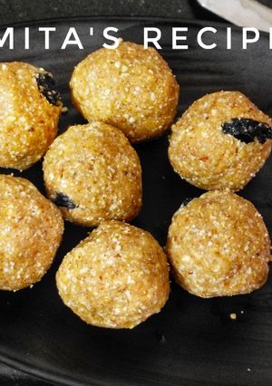 A picture of Protein rich roasted sunflower seeds laddu.