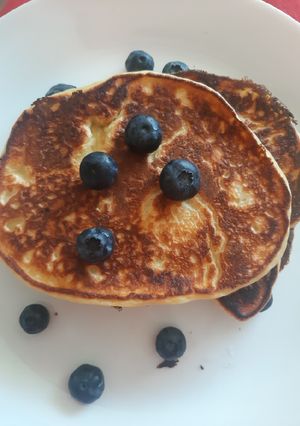 O poză a rețetei Pancakes cu iaurt grecesc.