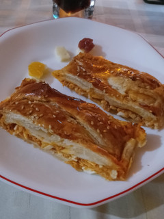 Una foto de Hojaldre de atún y huevo