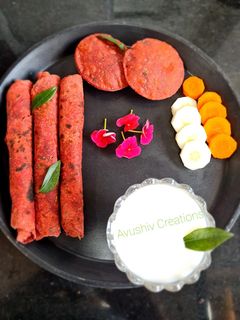 बिटाच्या पुऱ्या आणि पराठे (beetachya purya ani parathe recipe in marathi) रेसिपी चे मुख्य फोटो