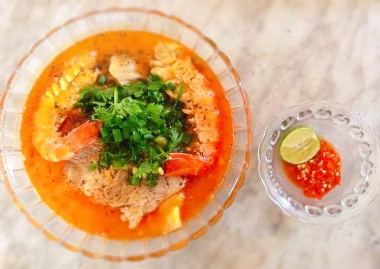 Bánh canh tôm càng xanh