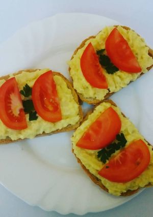 O poză a rețetei Salată de conopidă cu maioneză.