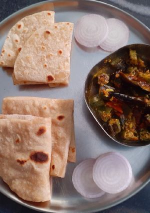 सरसो वाली भिंडी (Sarson wali bhindi recipe in Hindi) रेसिपी मुख्य फोटो