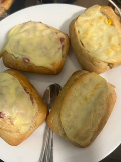 Una foto de Bollitos de pan rellenos