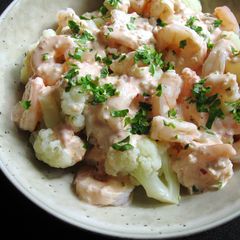 A picture of Prawns & Cauliflower with Seafood Cocktail Sauce.