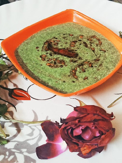 बथुआ का रायता (bathua ka raita recipe in Hindi) रेसिपी मुख्य फोटो