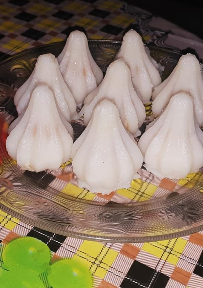 பொட்டுக்கடலை பூரணக் கொழுக்கட்டை (Pottukadalai poorana kolukattai recipe in tamil) செய்முறை முக்கிய புகைப்படம்