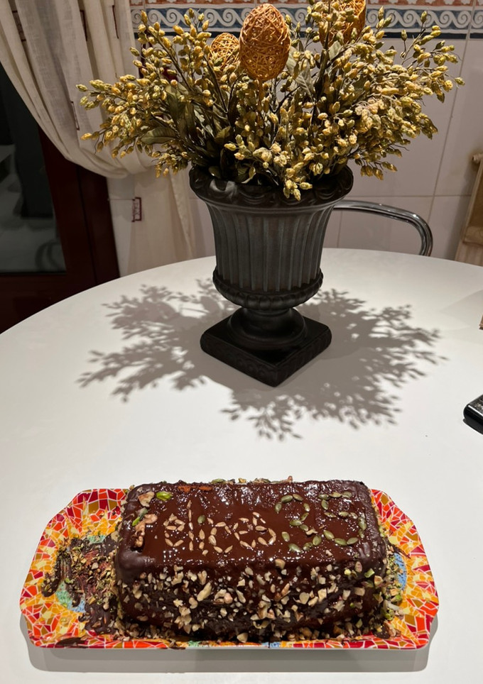 Una foto de Bizcocho de naranja con chocolate
