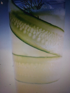 A picture of Cucumber-lemonade mocktail.