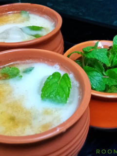 पुदीना मसाला छाछ (pudina masala chaas recipe in Hindi) रेसिपी मुख्य फोटो