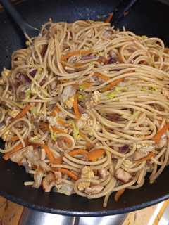 Kínai pirított tészta 🌶🫚🥬🥕🍜 recept fotója