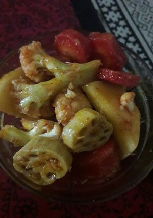 A picture of Sweet and sour mix pickle.