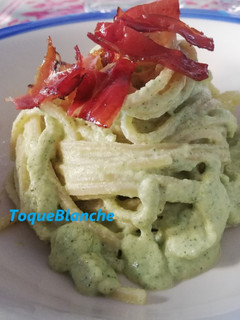 Foto di Spaghetto quadrato con zucchine e speck croccante