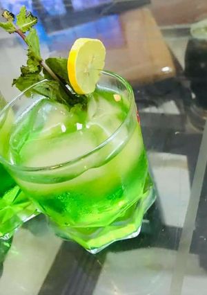 A picture of Lemon quice.