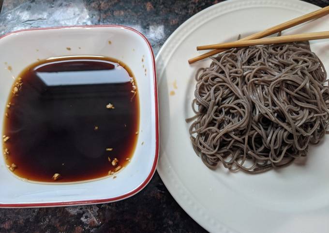 Cold soba with dipping sauce