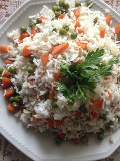 صورة لوصفة رز بالجزر والبزاليا