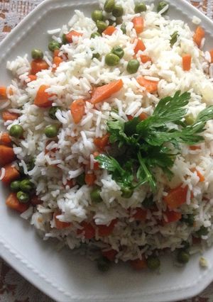 صورة لوصفة رز بالجزر والبزاليا