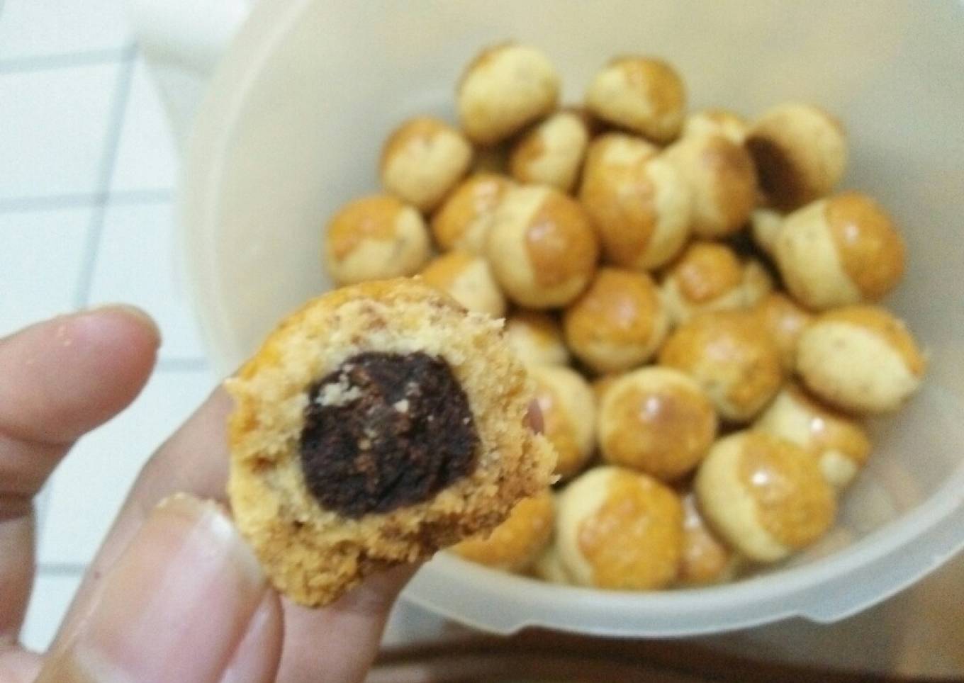 Biskuit coklat nastar