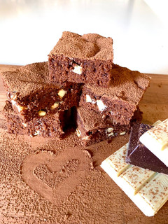 Φωτογραφία της συνταγής Brownies τριπλής σοκολάτας