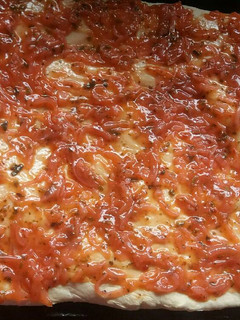 Una foto de Masa para pizza fácil con levadura seca