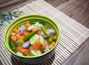 Foto resep ACAR TIMUN WORTEL / ACAR MENTAH 👍