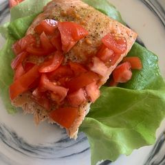 A picture of Salmon Tartine (low carb).