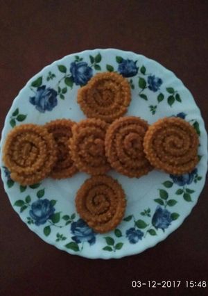A picture of Chakli.