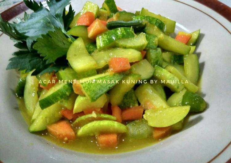 Acar mentimun masak kuning