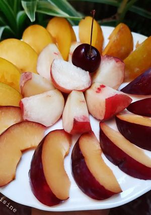 Une photo de Assiette de fruits découpés 🍽