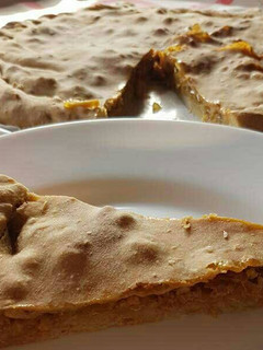 Una foto de Empanada de carne picada de cerdo con pimentón