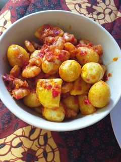 Foto resep Balado udang,kentang dan telur puyuh