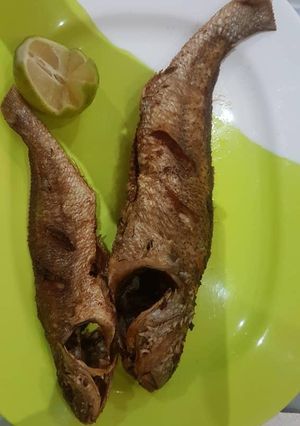 A picture of Fried fish.