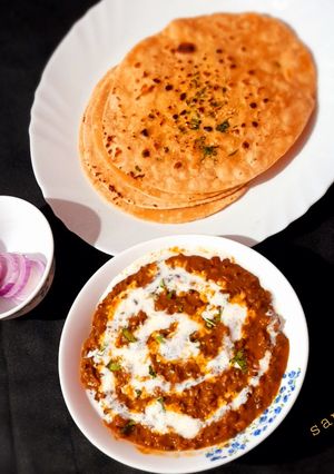A picture of Dhaba Style Dal Makhani.