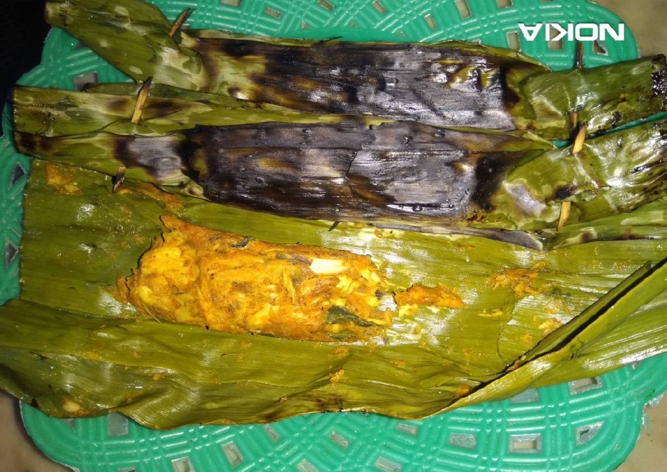 Brengkes bakar ikan tongkol