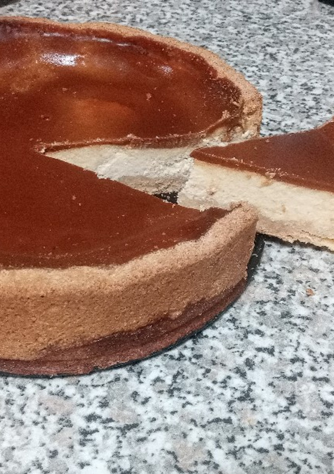 Una foto de Tarta de queso crema con glaseado de miel(Sin Gluten)