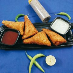 A picture of Crispy Bread Cones.