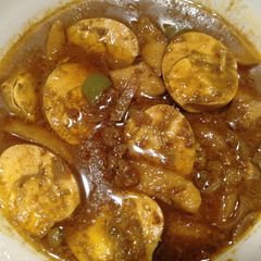 A picture of Aloo anda curry.