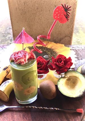 A picture of #AvocadoSmoothie#themechallenge#Vegan#SugarFree.