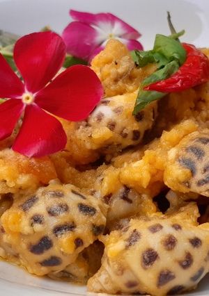 Hình của món Ốc hương trứng muối.