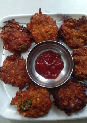 A picture of Mung dal pakora.