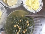 شوربة سبانخ مع حمص