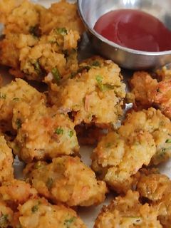 ભાત ના ભજીયા (Bhat Bhajiya Recipe In Gujarati) રેસીપી મુખ્ય ફોટો