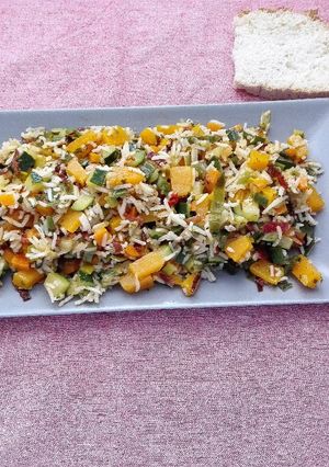 Una foto de Sobras de arroz con verduras