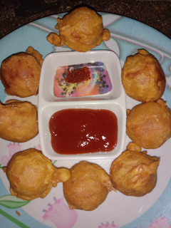 બટેટા વડા (batata vada Recipein Gujarati) રેસીપી મુખ્ય ફોટો