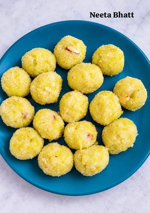 इलायची के स्वाद वाले लौकी के लड्डू रेसिपी मुख्य फोटो
