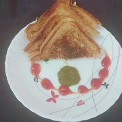 A picture of Cottage cheese sandwich.